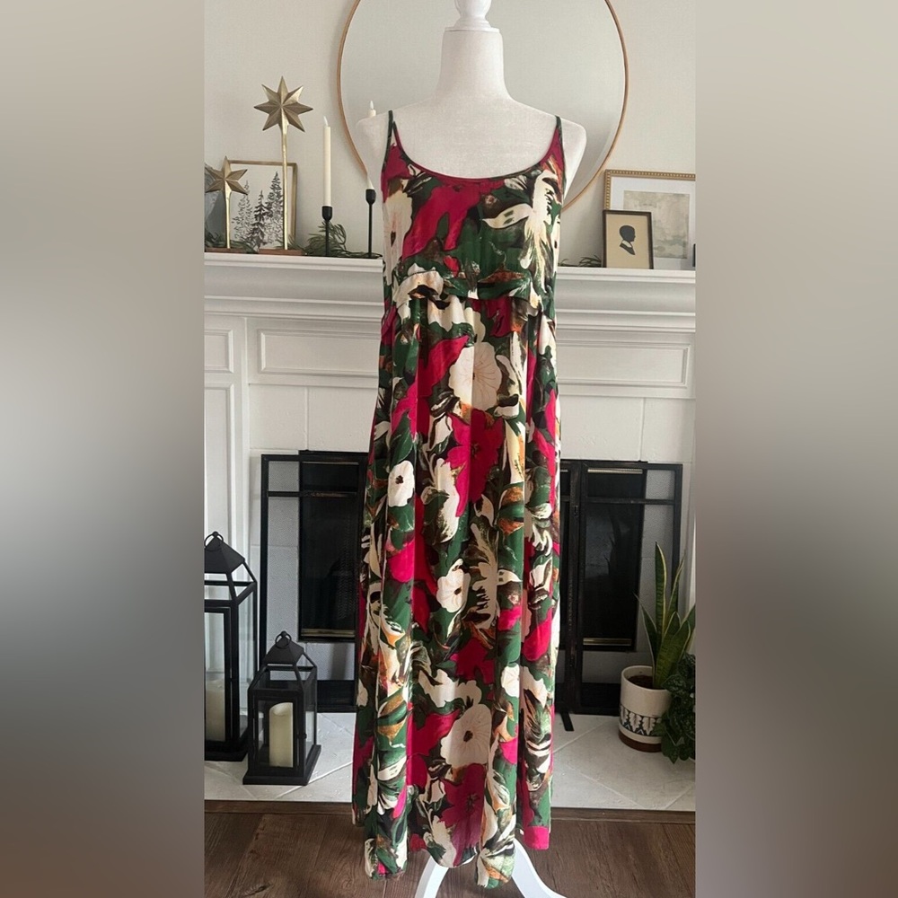 Aritzia RED FLORAL - Bisous Dress